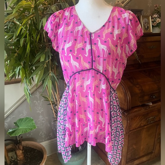 ND Weekend ladies, short sleeve floaty, scarf style top Small giraffe print pink - Picture 3 of 14